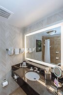 DoubleTree by Hilton North Charleston - Convention Center