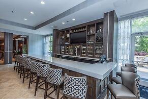 DoubleTree by Hilton North Charleston - Convention Center