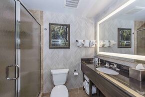 DoubleTree by Hilton North Charleston - Convention Center