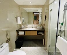 Holiday Inn Chongqing Guanyinqiao by IHG