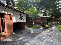 Holiday Inn Chongqing Guanyinqiao by IHG