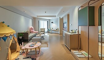 Holiday Inn Chongqing Guanyinqiao by IHG