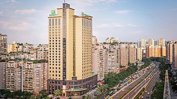 Holiday Inn Chongqing Guanyinqiao by IHG