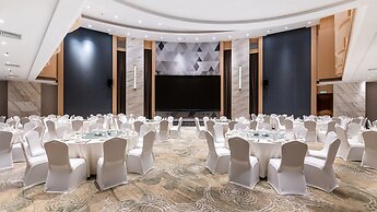 Holiday Inn Chongqing Guanyinqiao by IHG