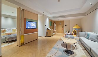 Holiday Inn Chongqing Guanyinqiao by IHG