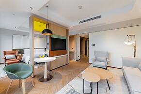 Holiday Inn Chongqing Guanyinqiao by IHG