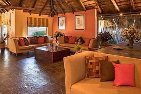 Shumba Valley Lodge
