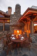 Fiordland Lodge