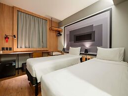ibis Navegantes Itajai