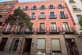 Petit Palace Tres Cruces