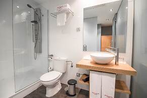 Petit Palace Tres Cruces