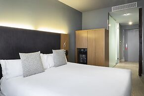 Petit Palace Tres Cruces