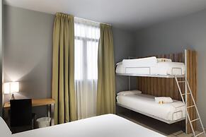 Petit Palace Tres Cruces