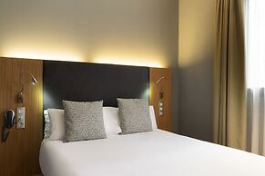 Petit Palace Tres Cruces