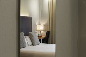 Petit Palace Tres Cruces