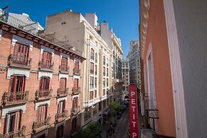 Petit Palace Tres Cruces