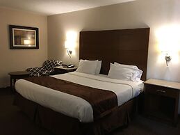 Ramada by Wyndham Rockville Centre