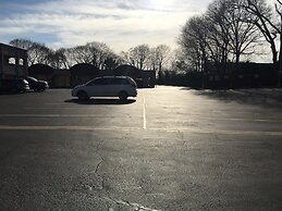 Ramada by Wyndham Rockville Centre