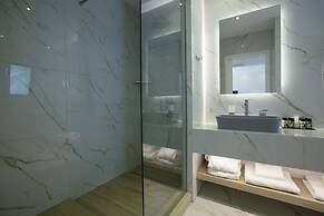 Kassandra Bay Resort, Suites & Spa