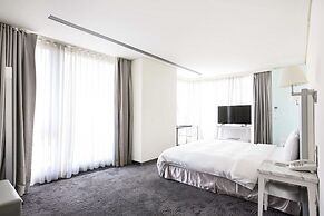 Ambience Hotel Taipei