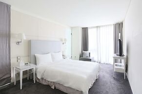 Ambience Hotel Taipei