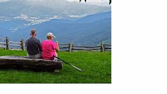 Luxbury Inn & Suites