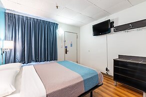 Motel 6 Elmsford, NY - White Plains