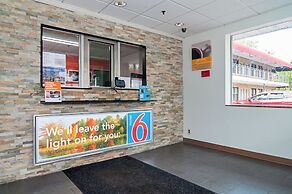 Motel 6 Elmsford, NY - White Plains
