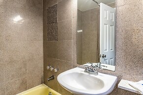 Motel 6 Elmsford, NY - White Plains