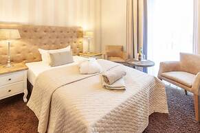 Hotel Vier Jahreszeiten Binz - Adults Only
