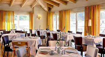 Hotel Vier Jahreszeiten Binz - Adults Only