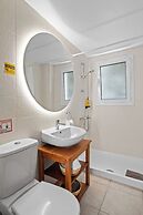 Thalassines Beach Villas