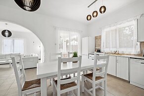 Thalassines Beach Villas