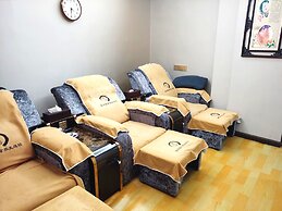 Nanyang King's Gate Hotel - Free Shuttle Service to Canton Fair