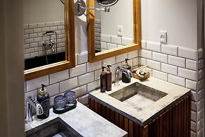 Manon Les Suites Guldsmeden