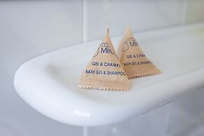 4U Miranda - Adults Only