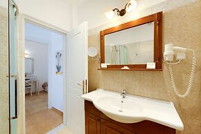 Hotel Mathios Village