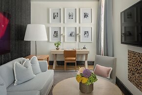 Portrait Roma - Lungarno Collection