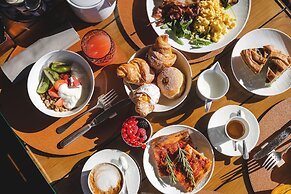 Portrait Roma - Lungarno Collection