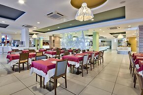 db Seabank Resort and Spa