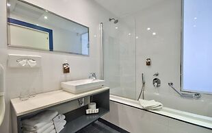 db Seabank Resort and Spa