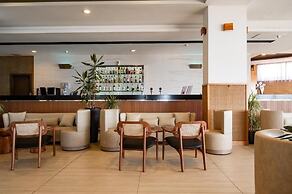 db Seabank Resort and Spa