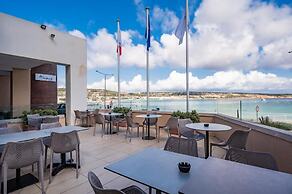 db Seabank Resort and Spa