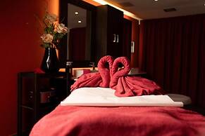 db Seabank Resort and Spa