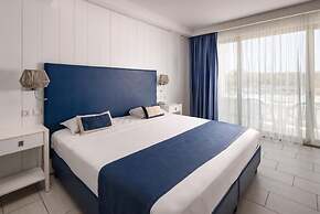 db Seabank Resort and Spa