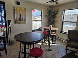 Econo Lodge Eagle Nest