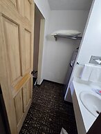 Econo Lodge Eagle Nest