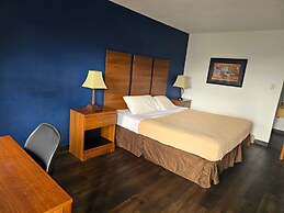 Econo Lodge Eagle Nest