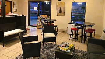 Econo Lodge Eagle Nest