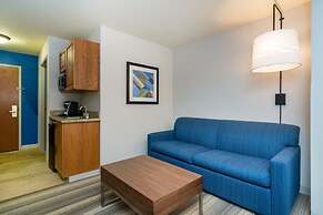 Holiday Inn Express Hotel & Suites Rocky Mount, an IHG Hotel